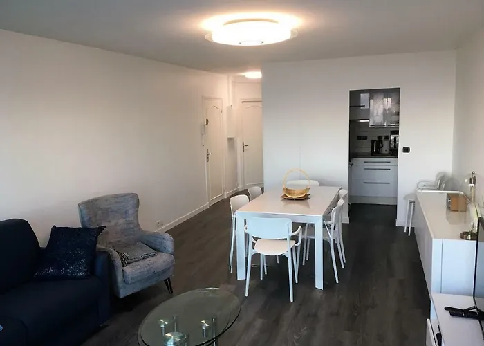 Splendide T3 De 70m2 Vue A 2 Minutes Du Centre-ville Lägenhet *