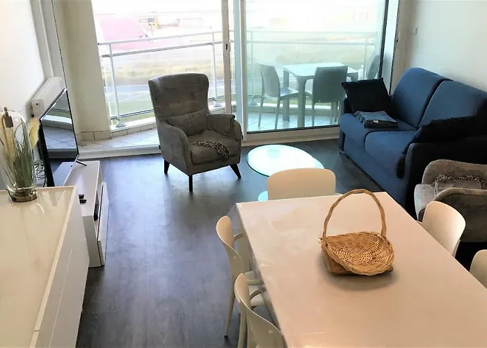 Splendide T3 De 70m2 Vue A 2 Minutes Du Centre-ville Lägenhet